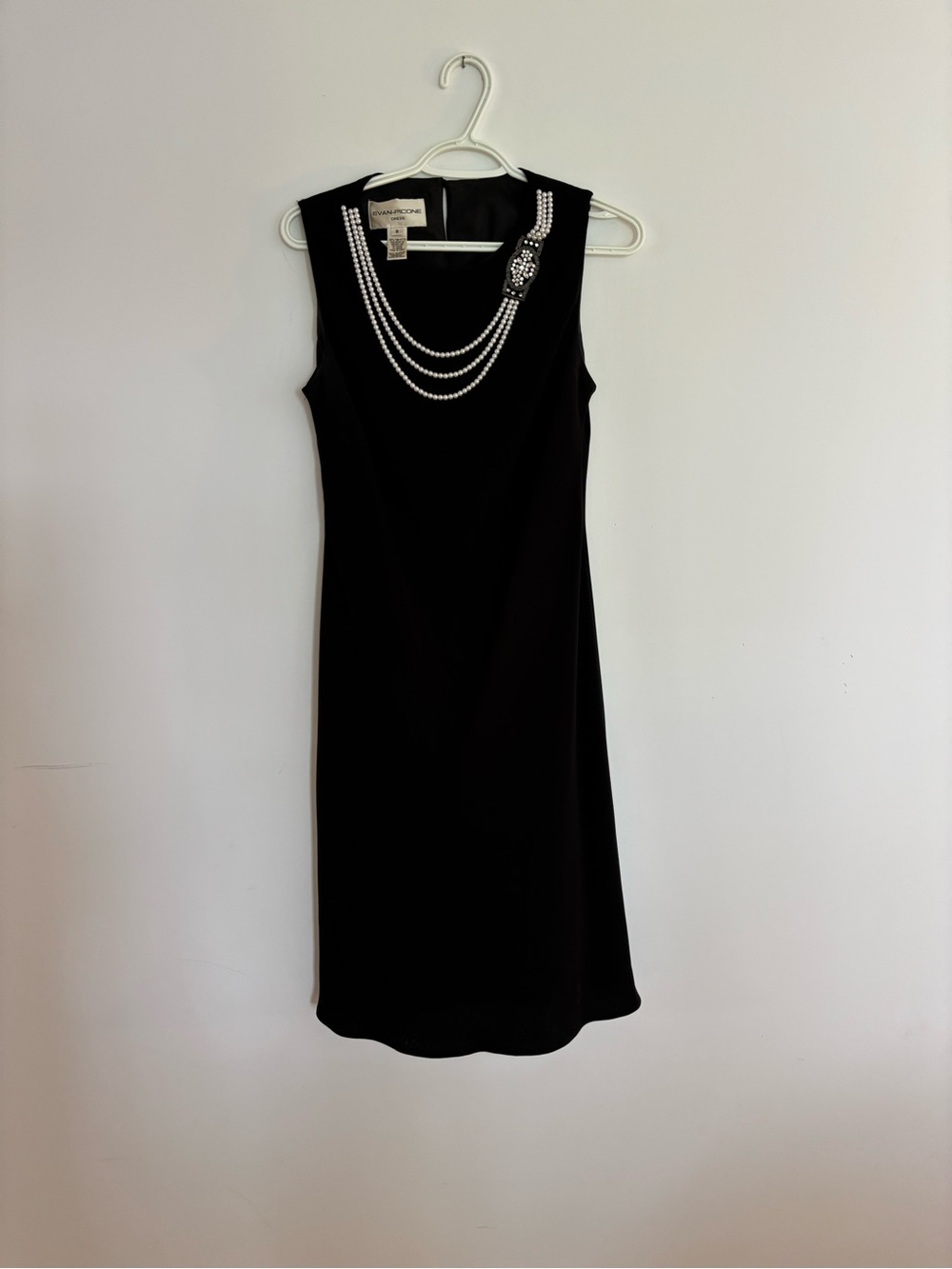 Evan Picone Black Sleeveless Midi Dress with Pearl-Style Chain and Brooch